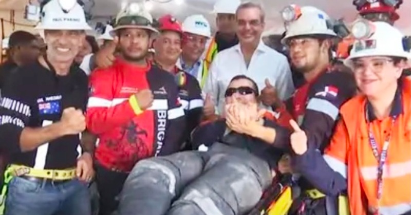 Rescatan a mineros en Cerros de Maimón