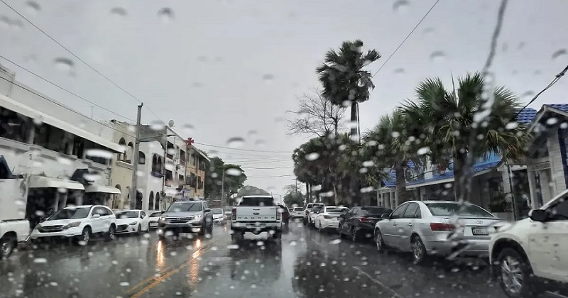 Influencia de vaguada provocará lluvias con ráfagas de viento en distintos puntos del país