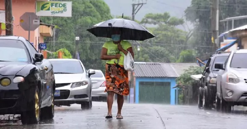 Vaguada y onda tropical continuarán generando aguaceros y tronadas