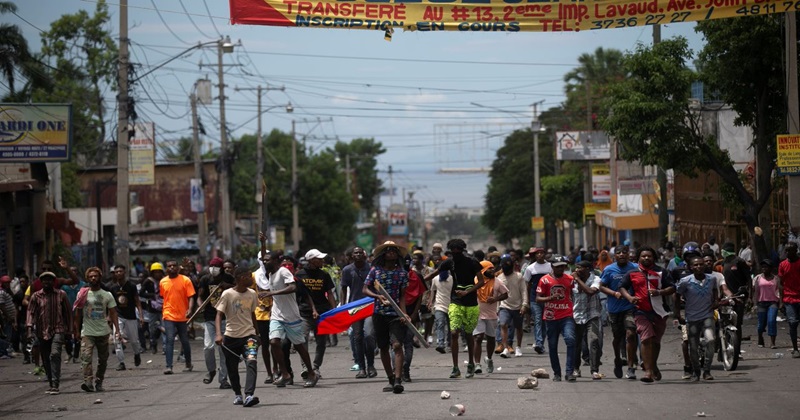 La violencia y el bloqueo de puertos en Haití esquilman los hospitales, advierte MSF