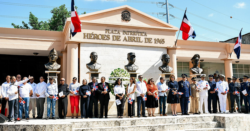 Efemérides Patrias resalta clima democrático en el 59 aniversario de la Revolución de Abril