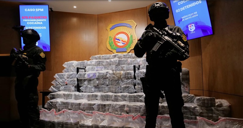 Atrapan lancha con 675 paquetes presumiblemente cocaína en SPM