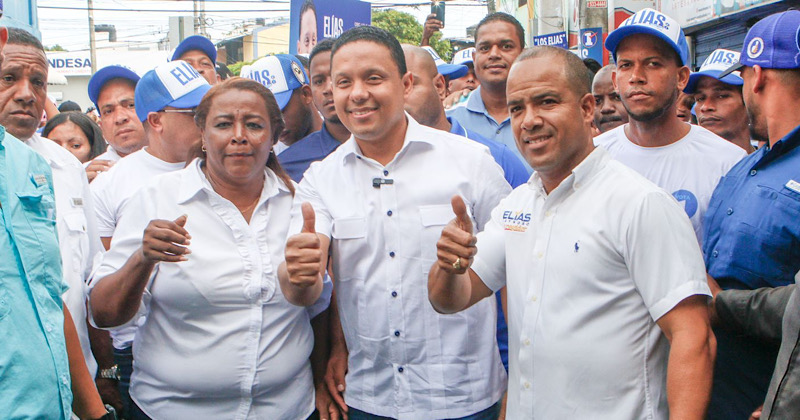 Elías Matos recibe apoyo masivo durante recorrido en Los Praditos del D.N