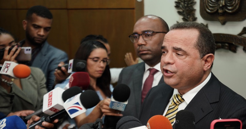 FP solicita sanción contra presidente Abinader y el PRM por uso recursos del Estado para reelección   