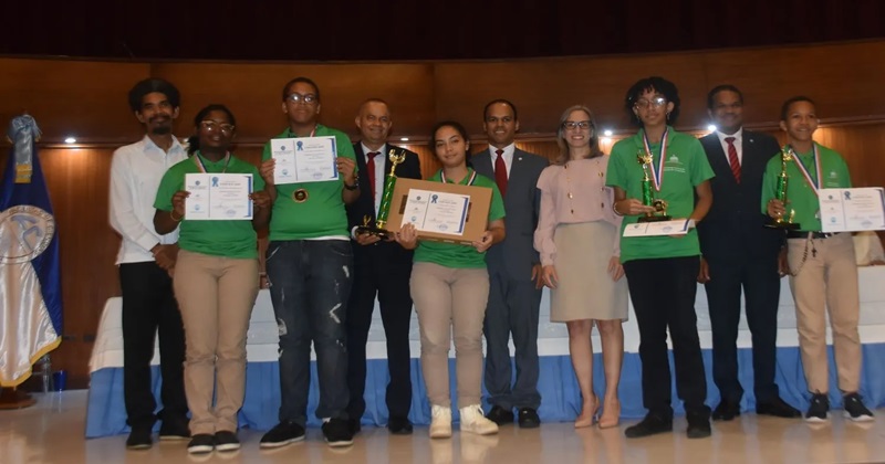 UASD clausura las olimpiadas “Ciencias de la Naturaleza 2024”